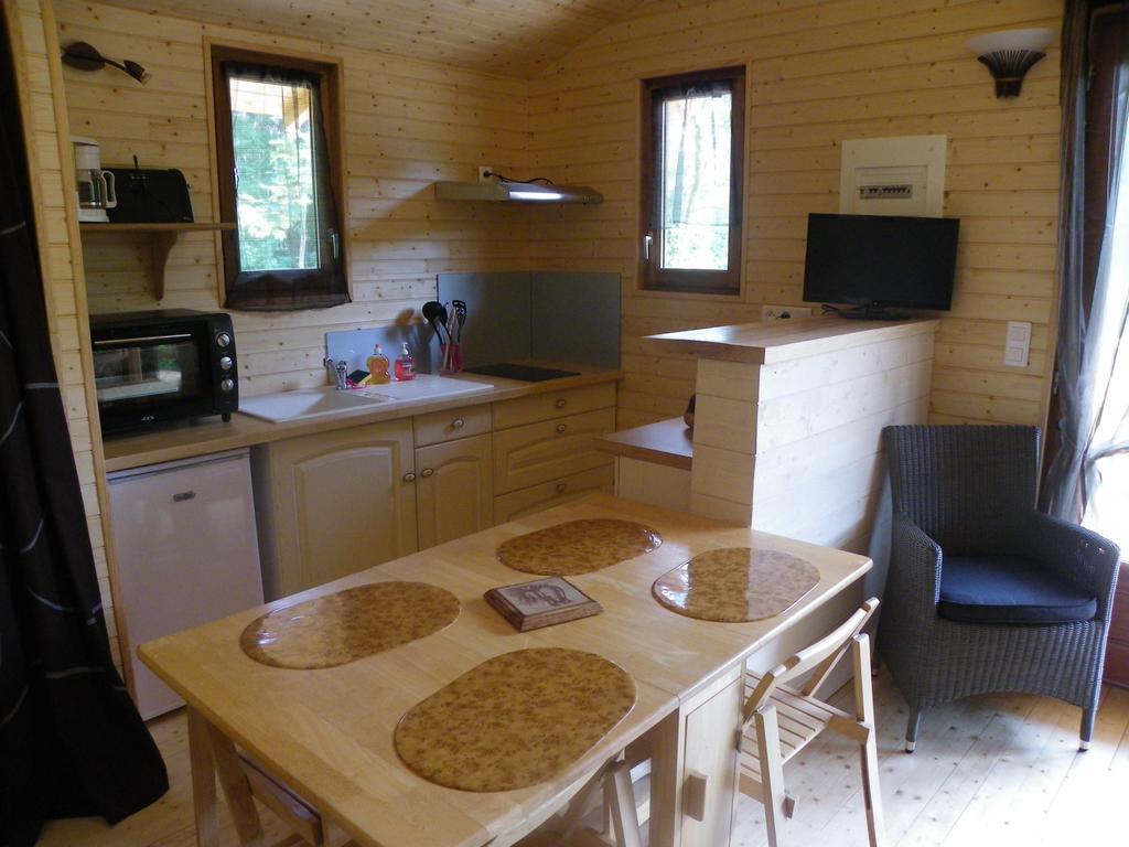 Le Chalet Du Chloris Saint-Maxire Quarto foto